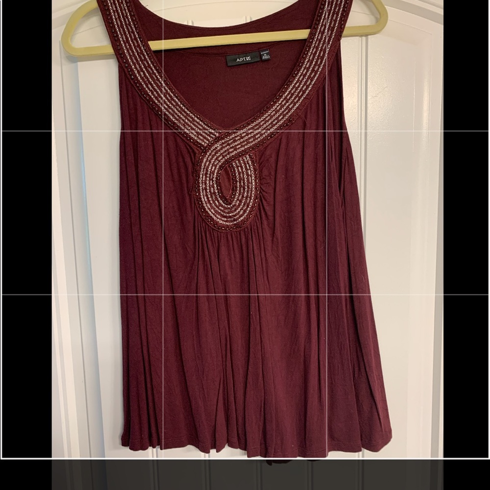 Apt 9. 1x burgundy colored sleeveless top with beaded detail around neck.